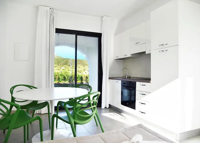 Green Residence Olbia Апарт-готель Ольбія