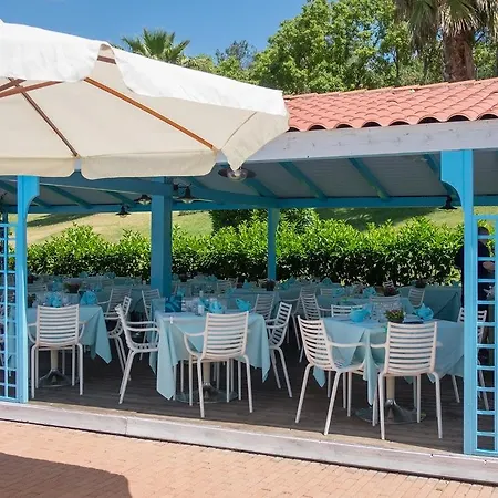 Green Residence Olbia アパートホテル