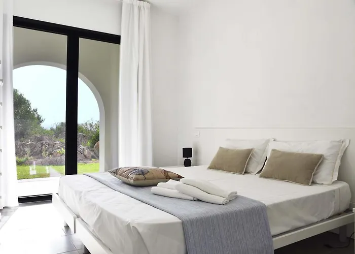 Green Residence Olbia 아파트호텔 3*